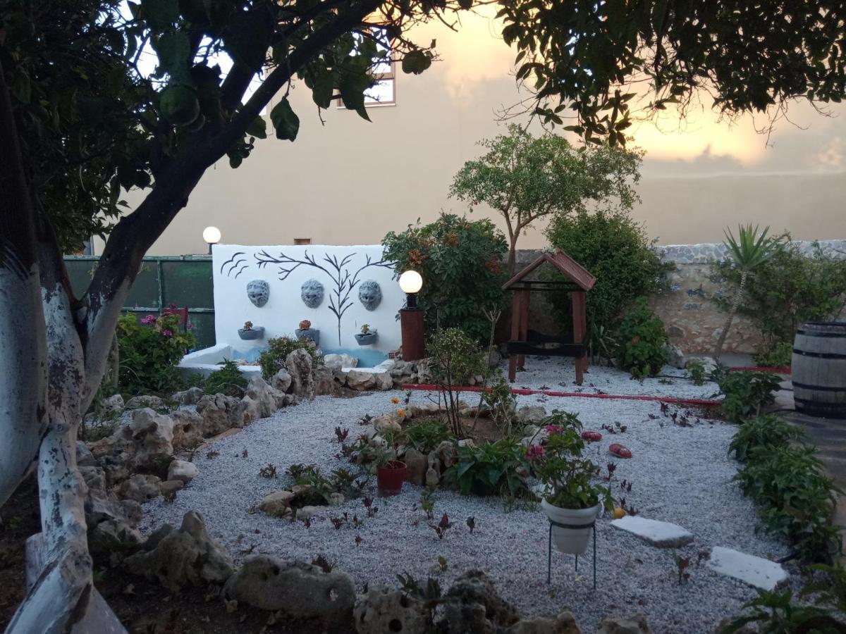 Εlegant Villa Liakos Pigí Exteriör bild