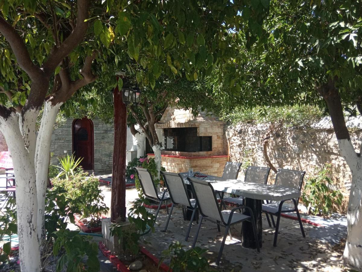 Εlegant Villa Liakos Pigí Exteriör bild