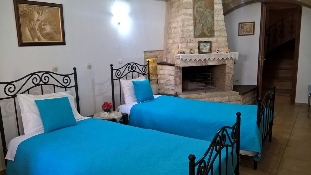 Εlegant Villa Liakos Pigí Exteriör bild
