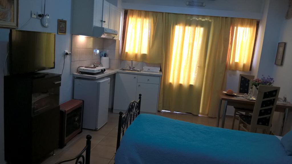 Εlegant Villa Liakos Pigí Exteriör bild