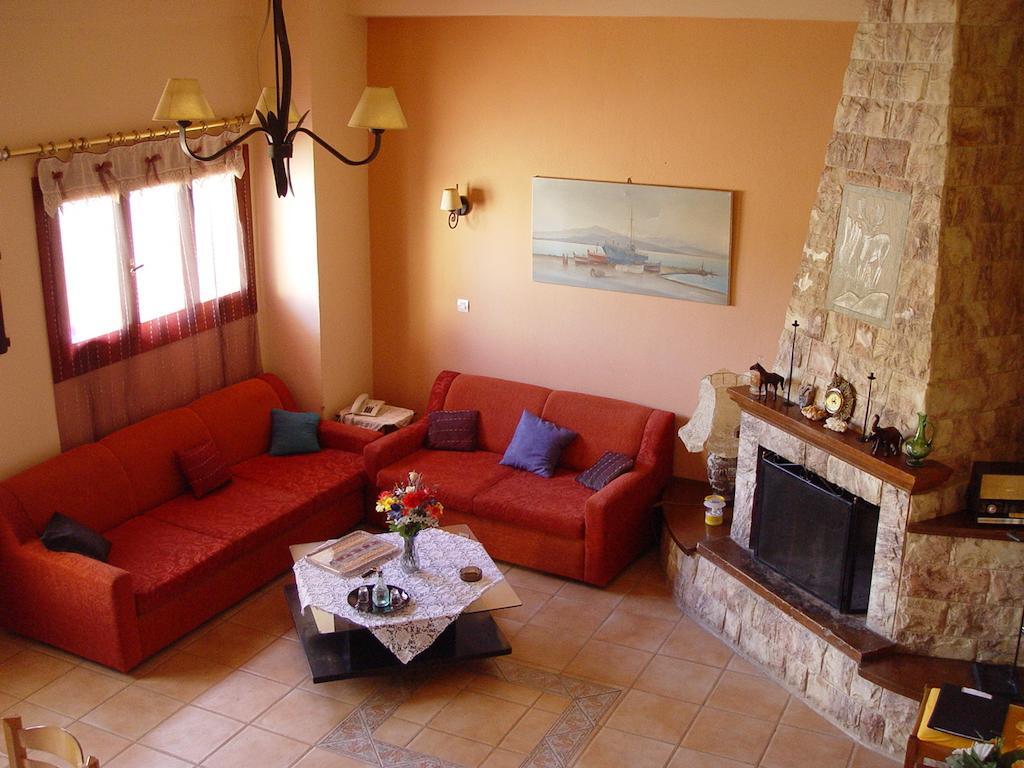 Εlegant Villa Liakos Pigí Exteriör bild